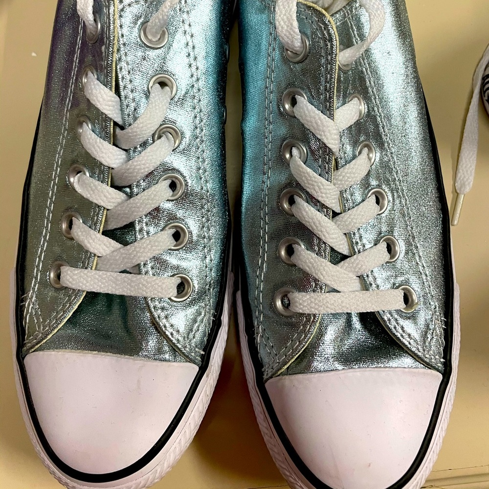 Converse